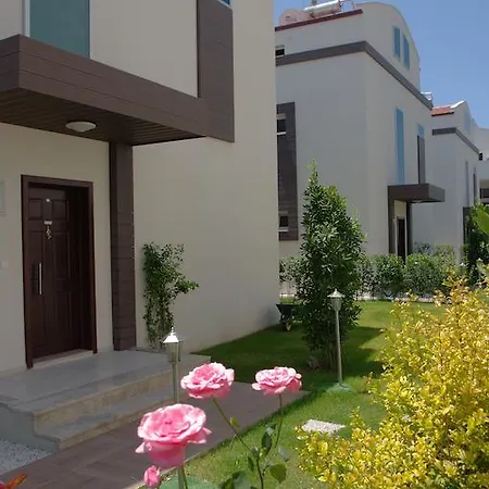 Aparthotel Pasham 5*